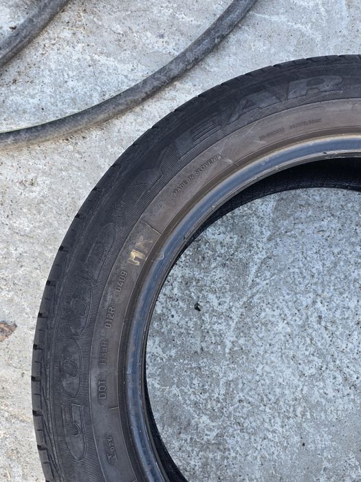 2 Броя 215/55/17 Goodyear 6mm
