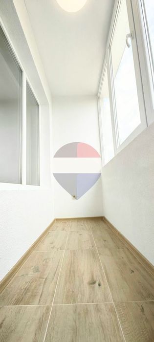 Преустроена панелна гарсониера, кв.Трошево, ЙГ
