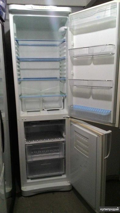 Продам современный , рабочий  холодильник в хорошем состоянии .