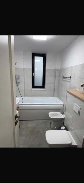 Inchiriez garsoniera