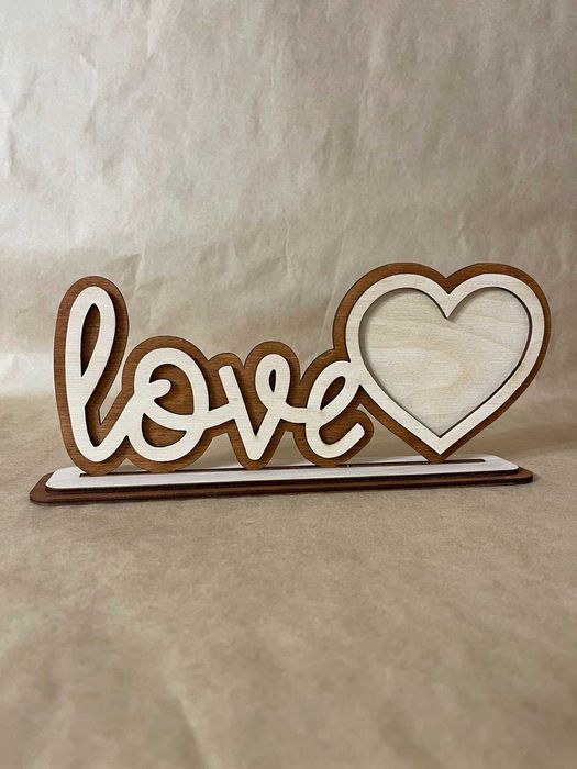 Рамка за снимка “Love”