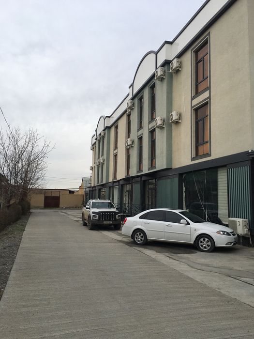 Jizzax shahar markazida shinam hovli sotiladi!