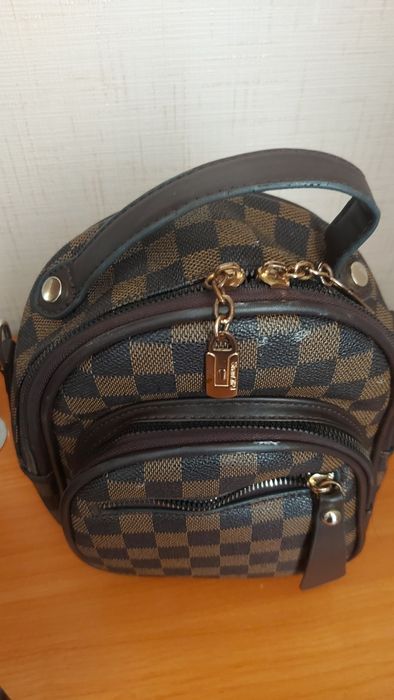 Женские сумка разные