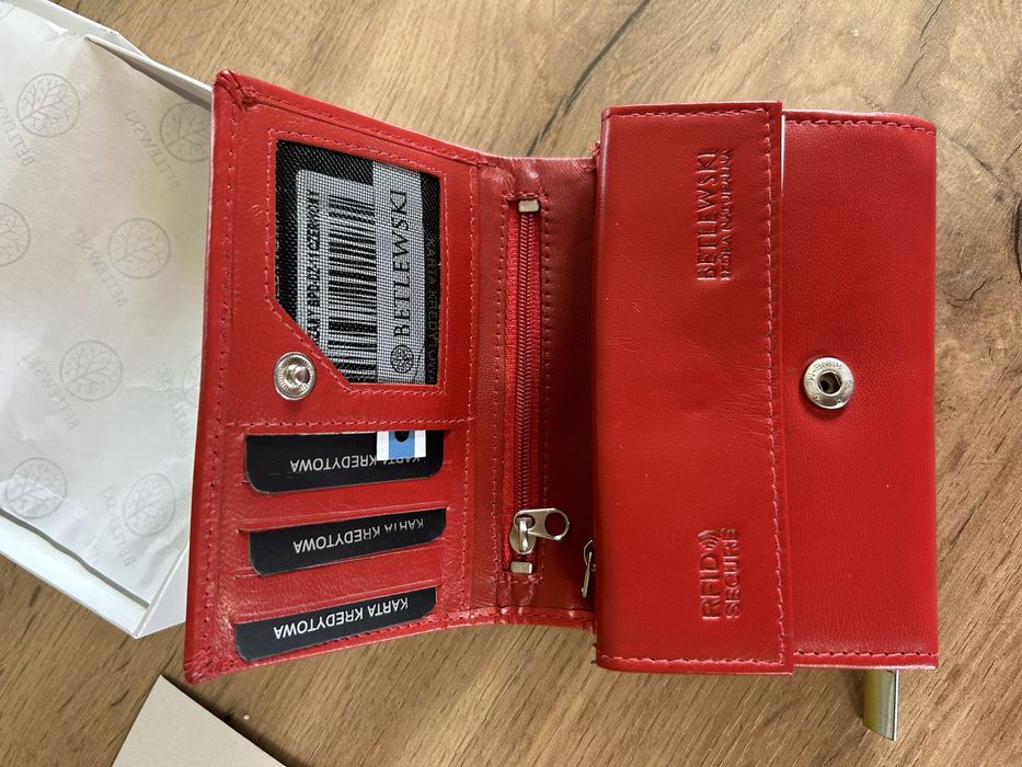 Дамски портфейл Betlewski