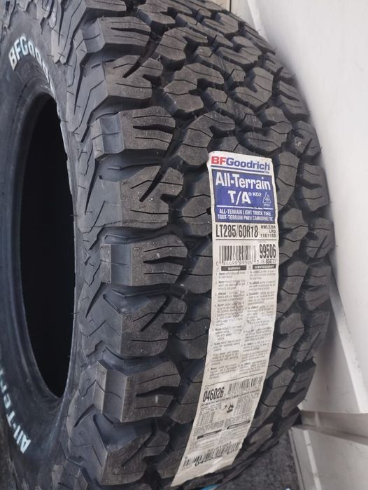 BFGoodrich All Terrain T/A KO3 285/60 R18 118S