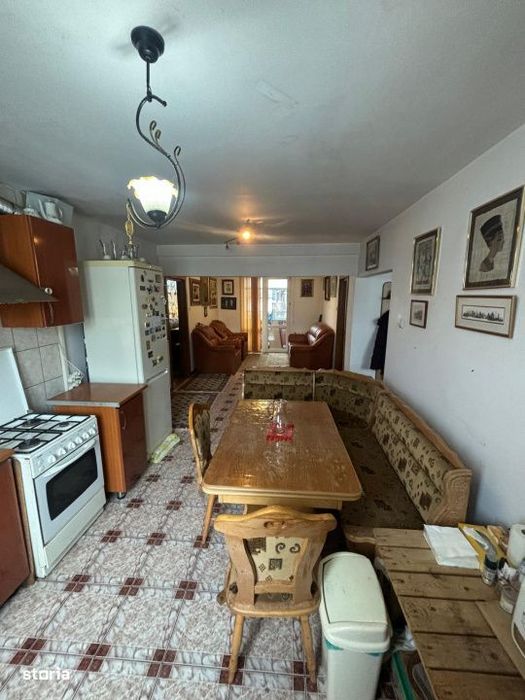 De inchiriat apartament spatios – zona Precista