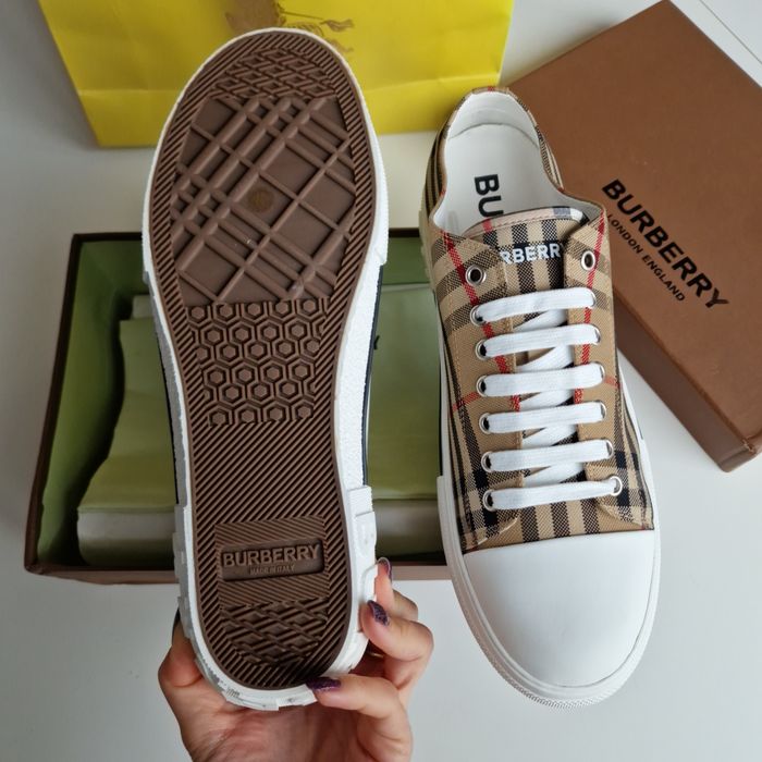 Burberry кецове размер 44 обувки маратонки сникърси Бърбъри
