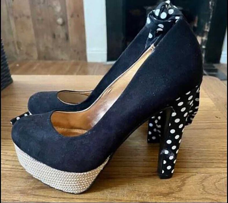 Нови сладурски обувки на платформа NEXT номер 39/40