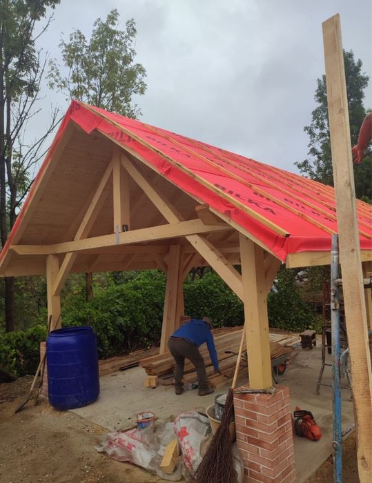 Executăm : Acoperișuri și Mansardari