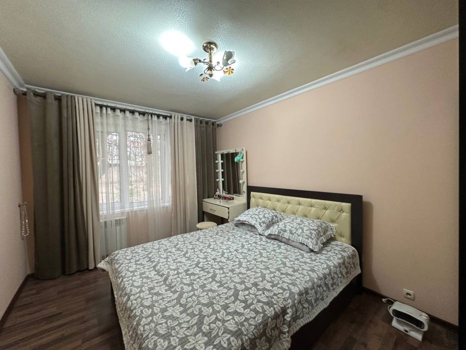 Продаётся 3-комнатная квартира (югославский проект)