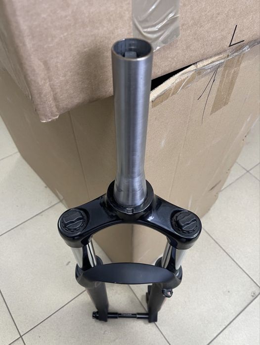 SR Suntour XCM32 29”