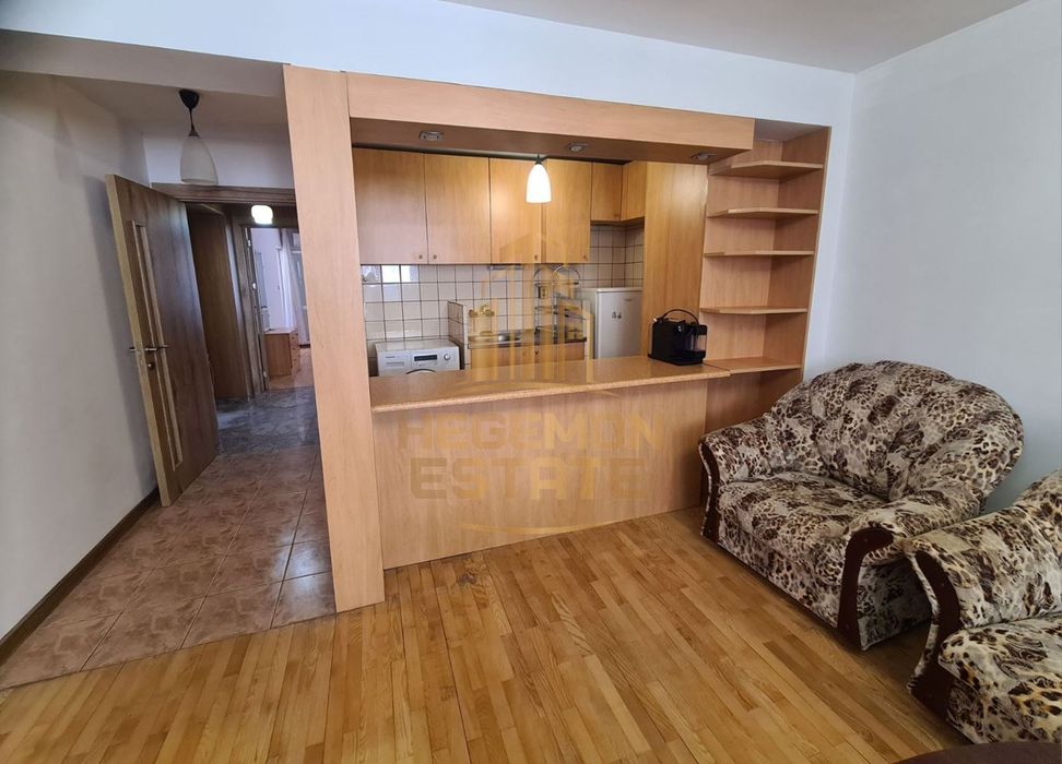 Продава се Тристаен апартамент в Варна, Конфуто - 117 кв.м за 2136 €/кв.м - Снимка #2