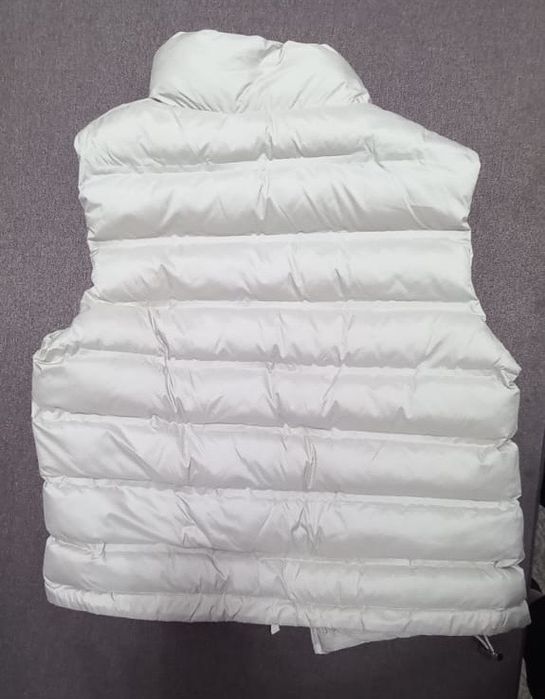 Продам новую жилетку