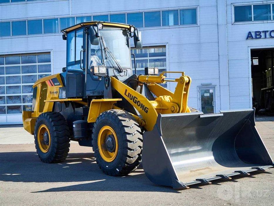 Рассрочка !!! Фронтальный Погрузчик Liugong 835H (Объём ковша 2.3 м³)