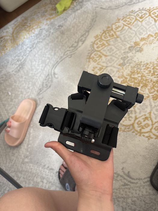 Телефон держатель на грудь