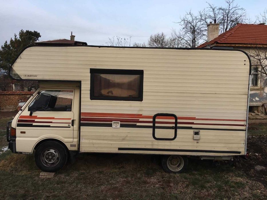 Кемпер MAZDA E-2000