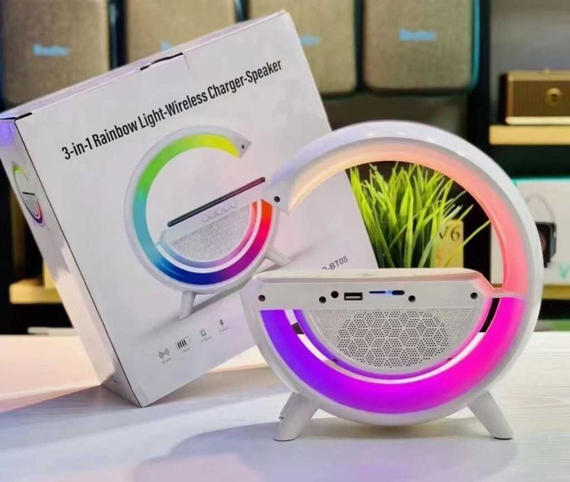 Модерна LED Настолна лампа 3в1 безжично зарядно устройство за телефон, RGB околна светлина, Bluetooth високоговорител