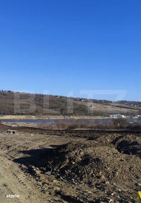 Teren 500 mp, cu AUTORIZATIE, vedere spre lac, Sorogari