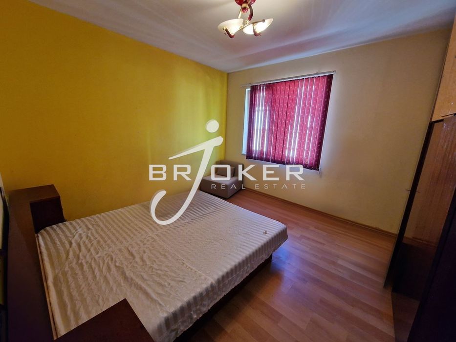Продава се Къща в Кърджали, Център - 150 кв.м за 1234 €/кв.м - Снимка #11