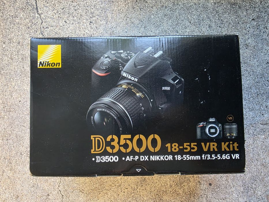 Nikon D3500 + 18-55mm VR