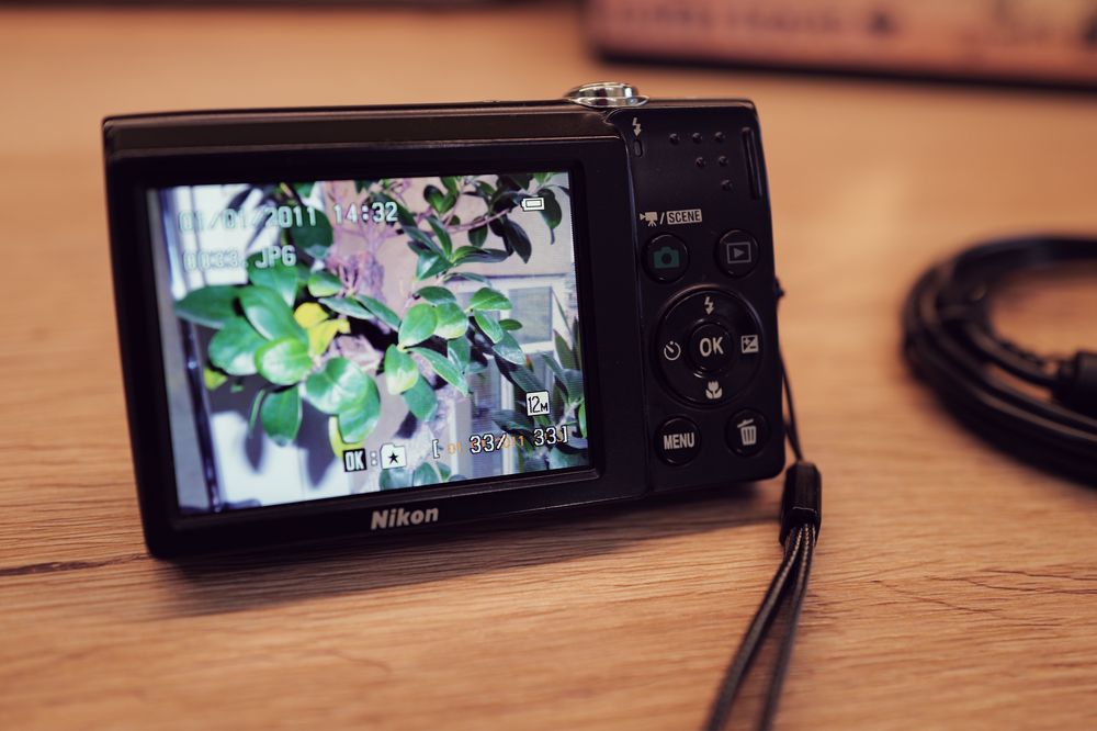 Aparat foto Nikon Coolpix S2500 incarcare USB 12Mp Data Ora ITP