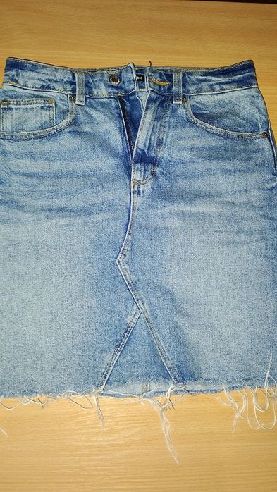 Къси дънкови панталонки, поли и дънки