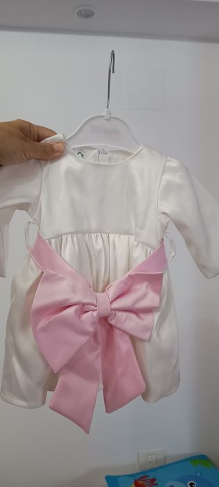 Vând rochița 3_6luni