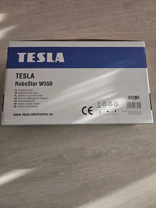Robot curățat geamuri Tesla Robostar W550