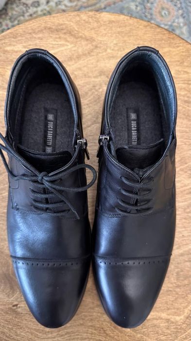 Продам мужские ботинки