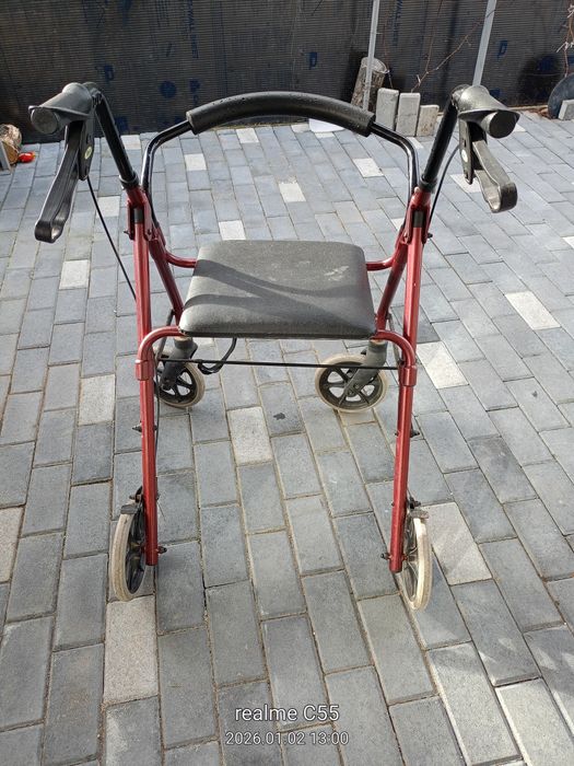 Cărucior mobil adulți  handicap