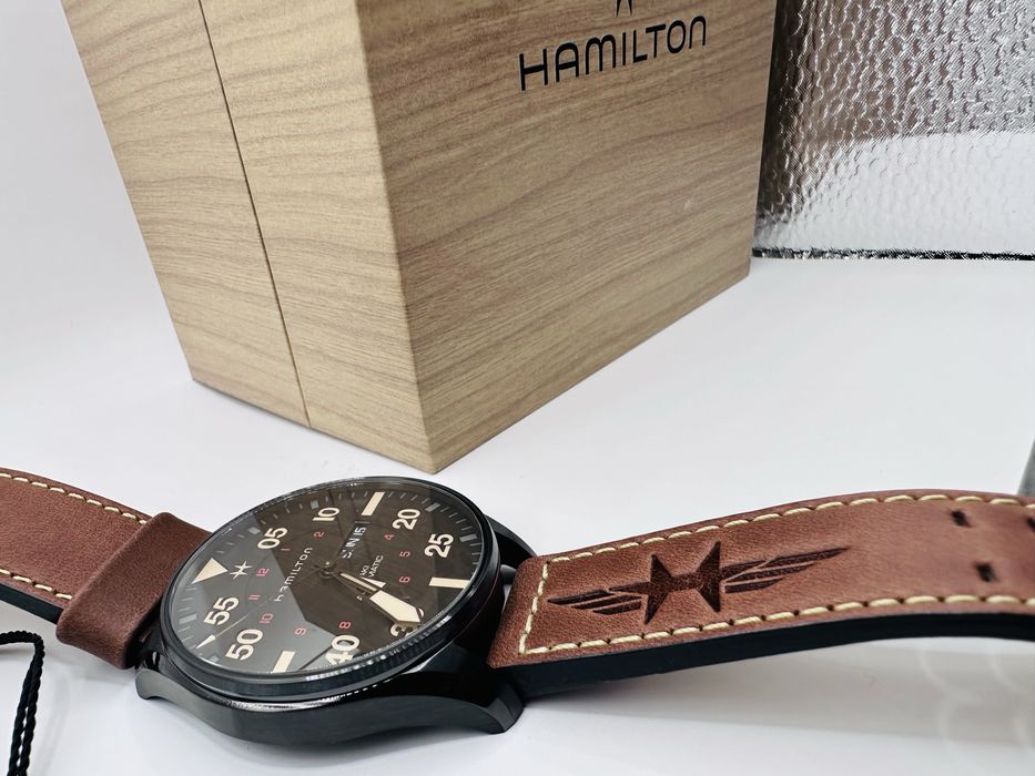 *Чисто Нов*Hamilton H64605531 Khaki Pilot Day Date *Night Mission*