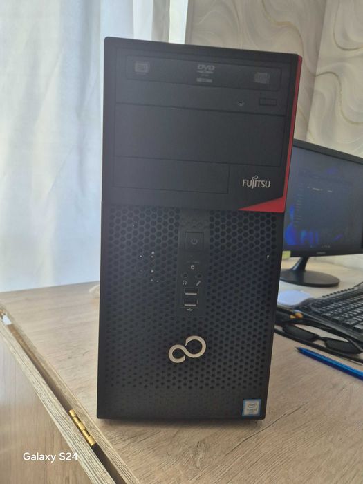 Прдаётся компьютер Fujitsu Esprimo