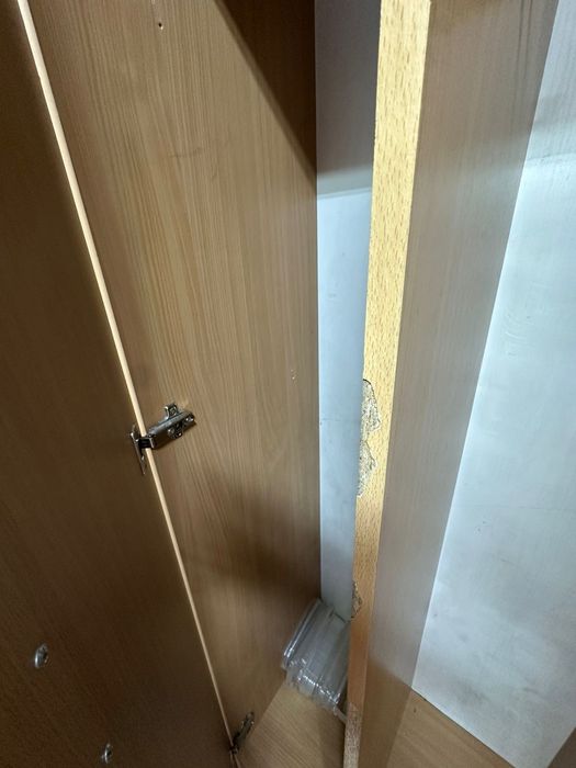 Шкаф б/у в прихожую