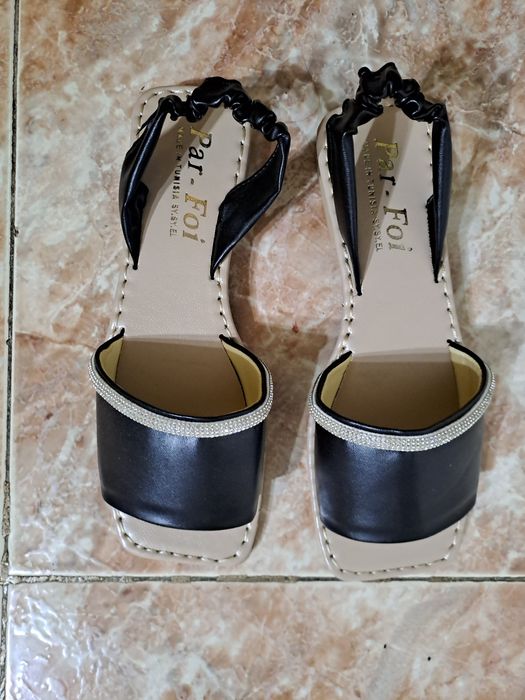 Продавам сандали