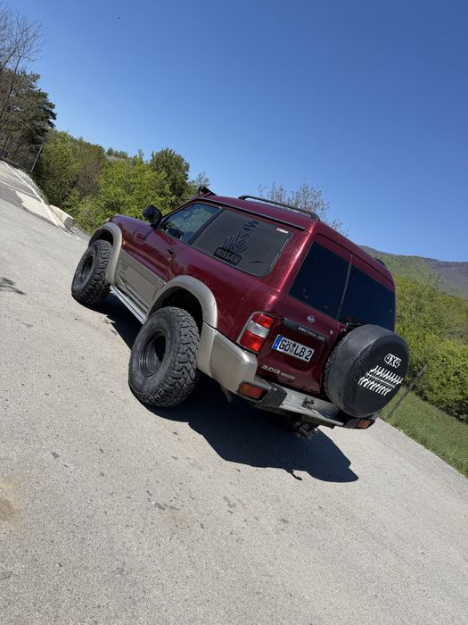 Nissan patrol y61 3.0