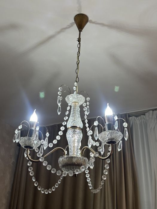 Люстры в отличном состоянии !