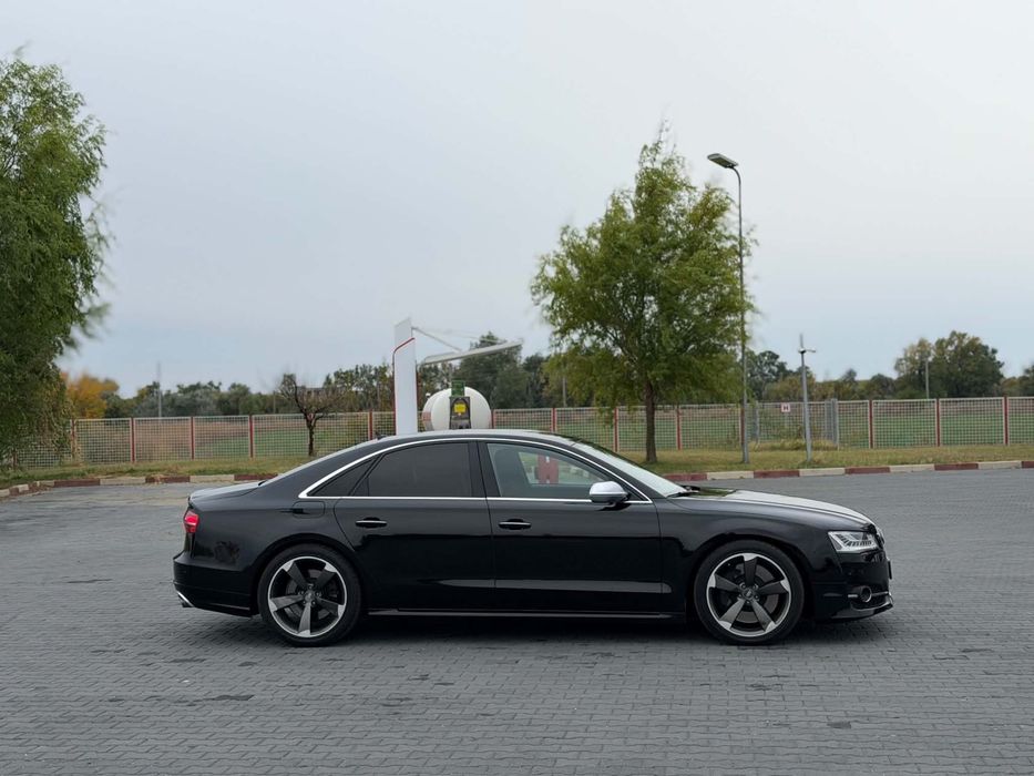 AUDI S8 2016 — imagine 5