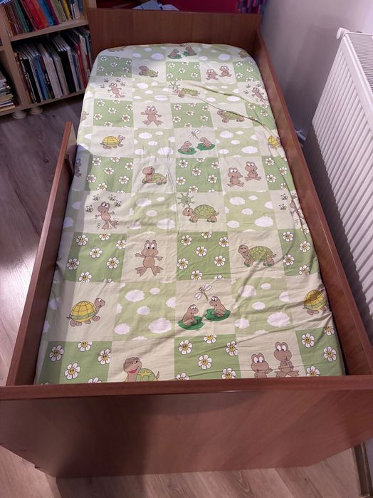 De vânzare 2 paturi copii 70×160 cm – la comandă, cu depozitare