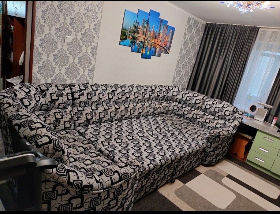 Продам диван   из 6 предметов