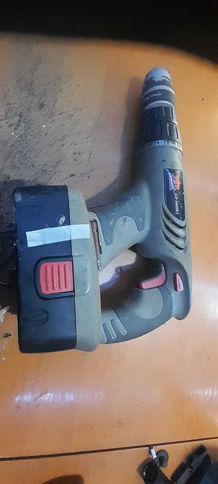 Винтоверт без батерия ударен