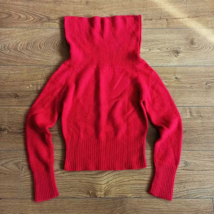 Дамски пуловер-поло от мохер