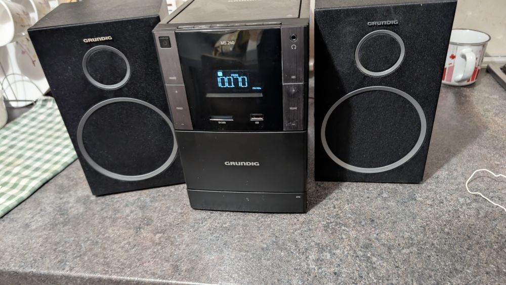 Combina audio Grunding