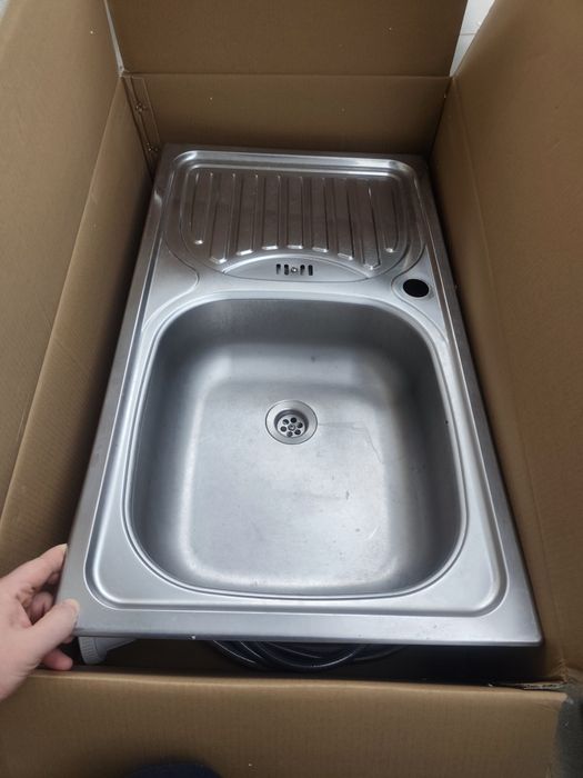 Chiuveta inox cu cuva si picurător si accesori