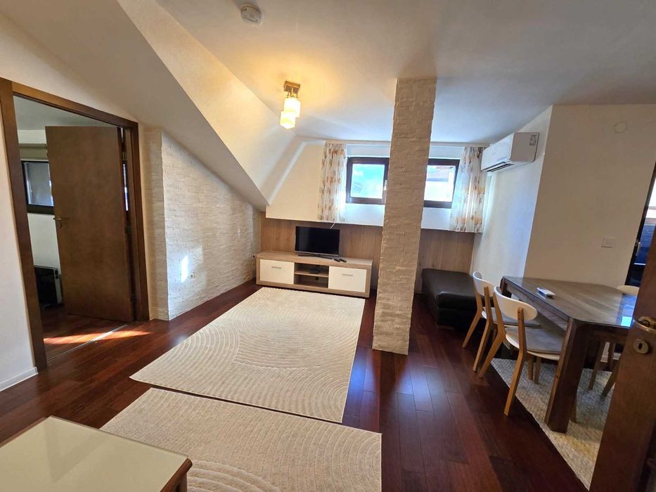 Южен двустаен апартамент под наем в новата част на Банско