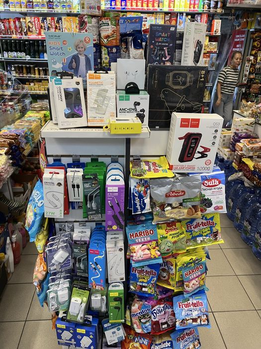 Полка сотилади. Продается полка