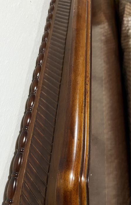 Продам стол из массива дерева