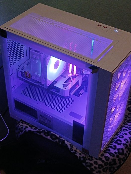 мощный игровой компьютер 4060 ,  Intel Core i5 12400F