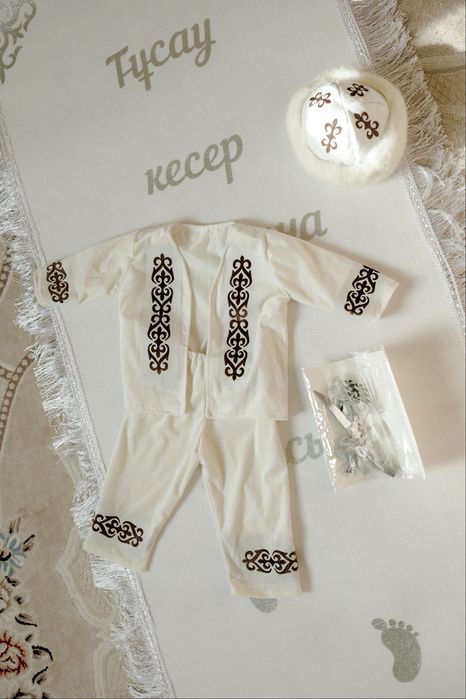 Тұсау кесер бұйымдары