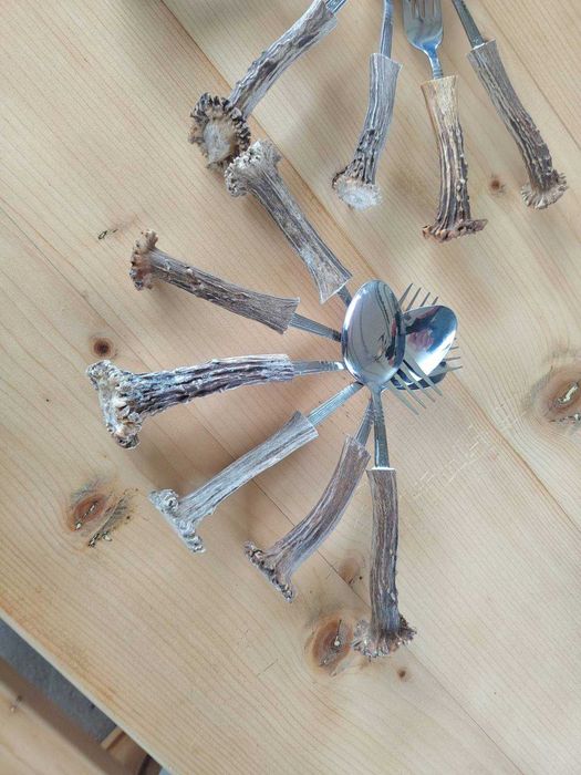 Продавам комплект ръчно изработени прибори