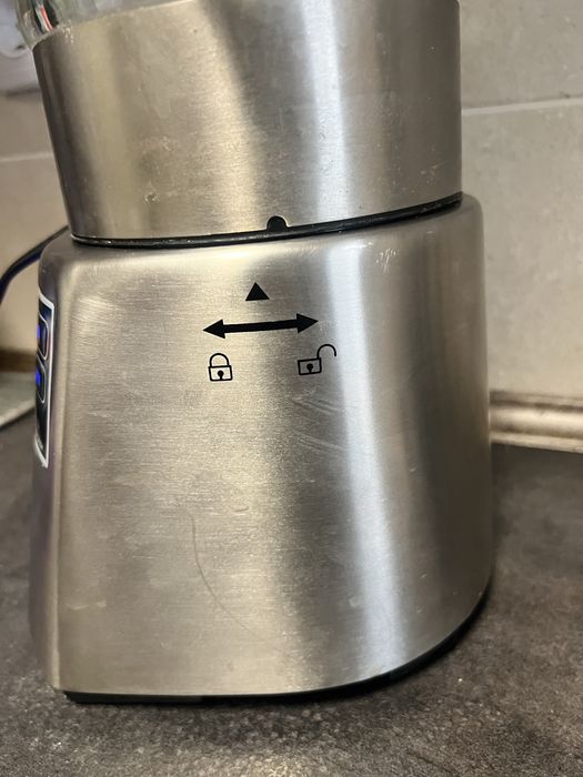 Vand robot HEINNER MASTER COLLECTION HBl 1000 w 1.5 l